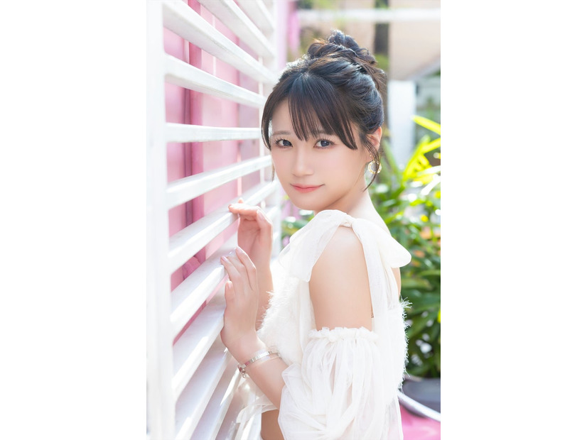 中野愛理「セブンネット限定カバーVer.」（C）KADOKAWA（C）Zest, Inc. PHOTO／田中智久