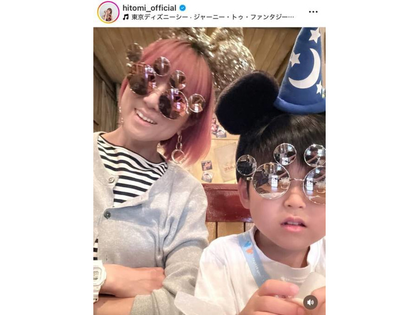 hitomi、子供たちとのディズニーSHOT！16歳長女の成長にしみじみ「たくましくなったよな～」