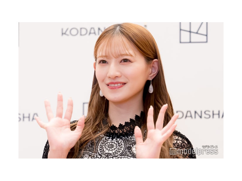 2nd写真集「掻き立てる」発売記念会見に出席した中田花奈（C）モデルプレス