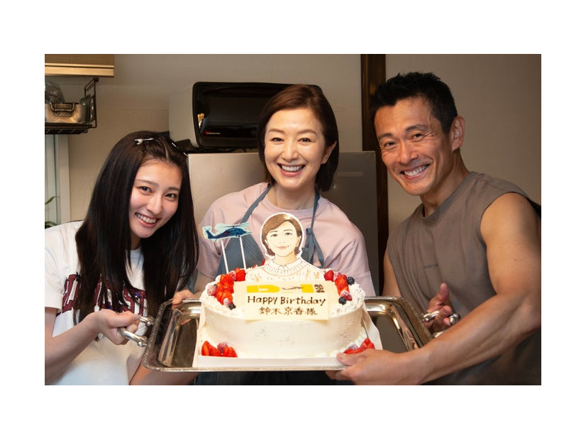 吉川愛、鈴木京香、内野聖陽（C）テレビ朝日