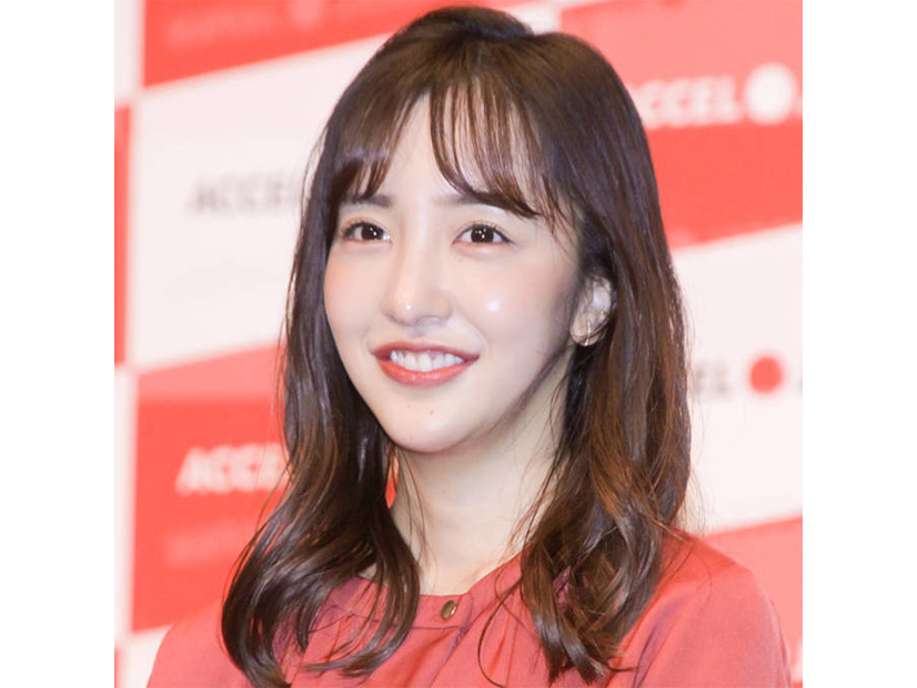 板野友美「めっちゃ綺麗に」お気に入りのファンデーションブラシを紹介