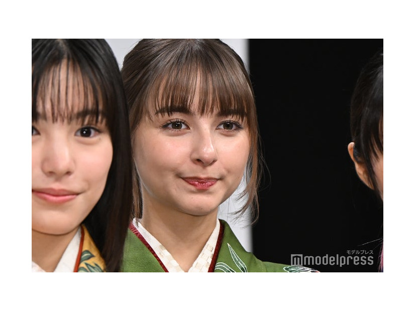 「ちはやふる－めぐり－」制作発表会見に出席した嵐莉菜（C）モデルプレス