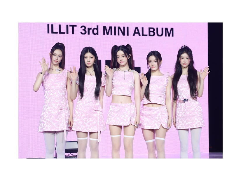 YUNAH、WONHEE、MINJU、IROHA、MOKA （P）＆（C） BELIFT LAB Inc.