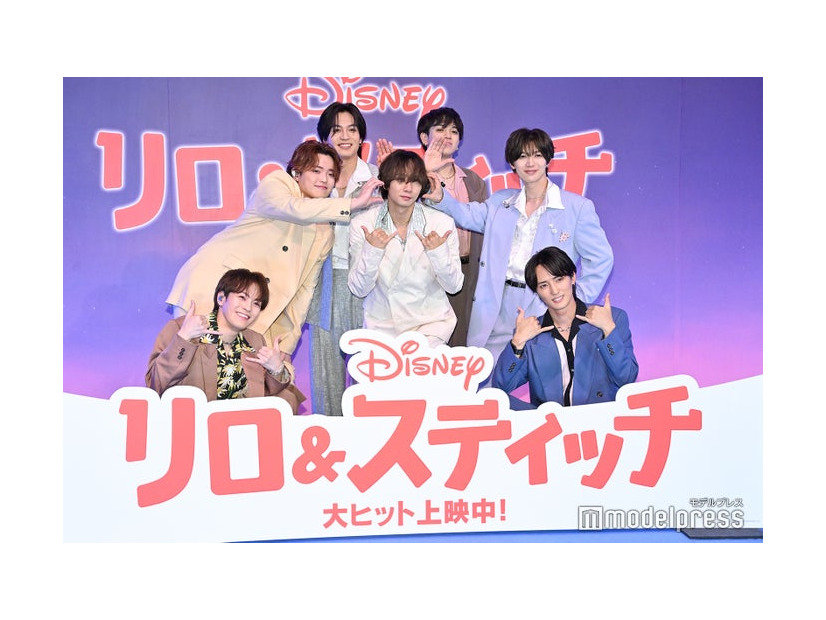 「一夜限りの『リロ＆スティッチ』プレミアム・ダンスナイト」に出席したTravis Japan／松倉海斗、吉澤閑也、松田元太、中村海人、宮近海斗、七五三掛龍也、川島如恵留（C）モデルプレス