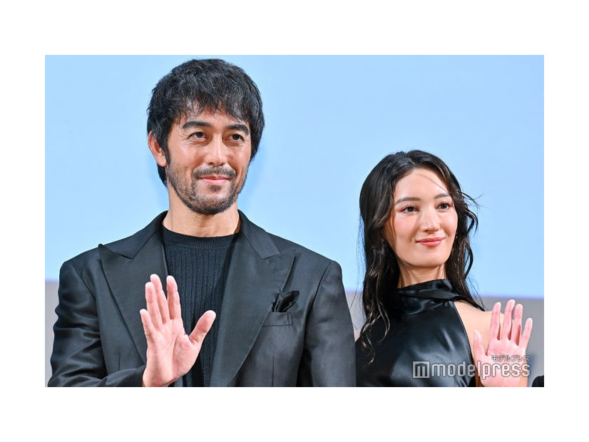 「キャンドルスティック」ジャパンプレミアに出席した阿部寛、菜々緒（C）モデルプレス