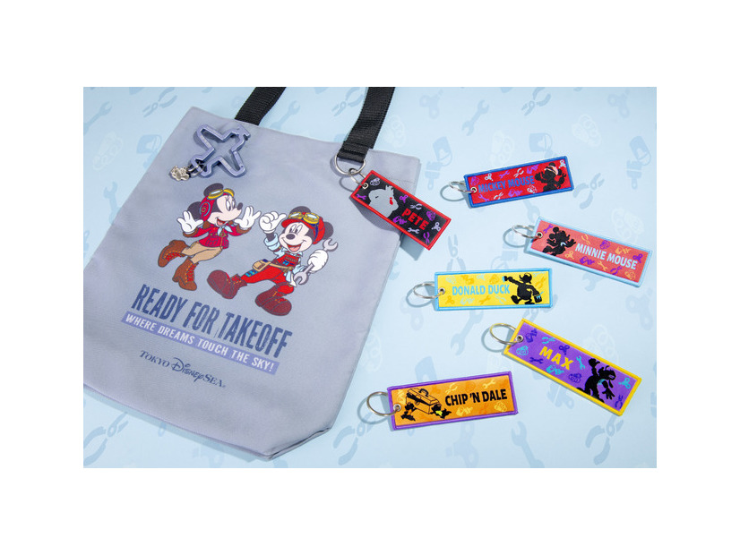 新ショー「ドリームス・テイク・フライト」のグッズが登場！人気のぬいぐるみバッジなど10種類以上