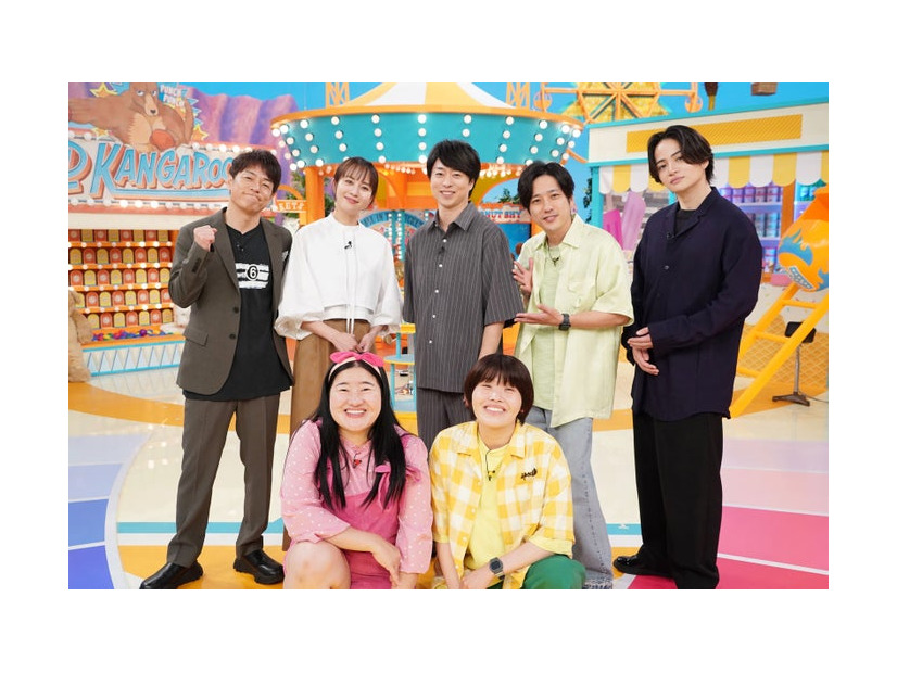 （後列左から）陣内智則、比嘉愛未、櫻井翔、二宮和也、菊池風磨（前列左から）よしこ、まひる（C）日本テレビ