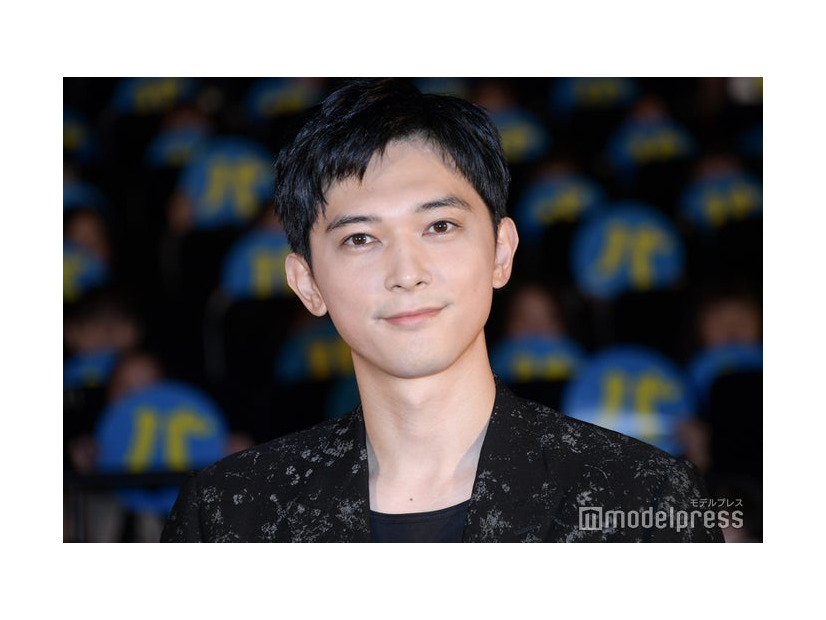 「集中していて雨が降ってるのに気づかなかった」吉沢亮（C）モデルプレス