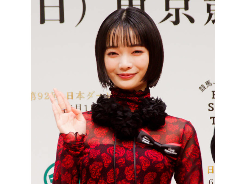 見上愛、芸能生活7周年を報告しファン祝福「おめでとう！！」「ずーっと応援しています！」