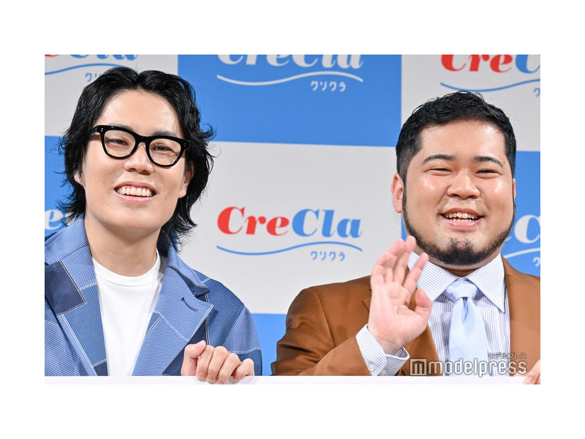 宅配水の制定記念イベントに出席した高⽐良くるま、松井ケムリ（C）モデルプレス