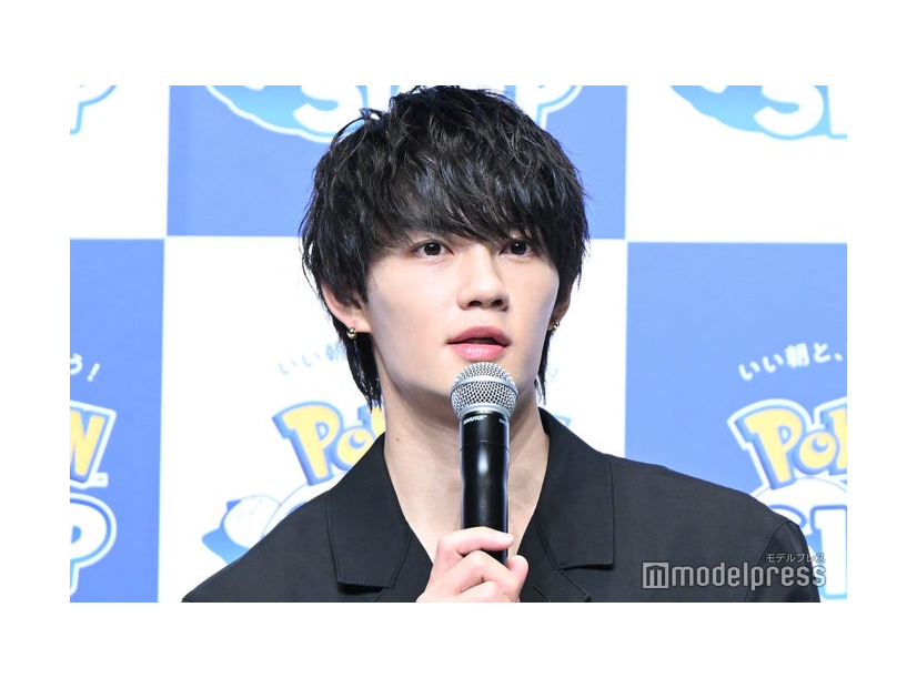 『ポケモンスリープ』配信記念イベントに出席した佐野勇斗（C）モデルプレス