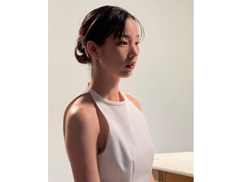のん、艶やかな肌が色っぽいヘルシーコーデにファンうっとり「まさにヴィーナス」「彫刻のような美しさ」
