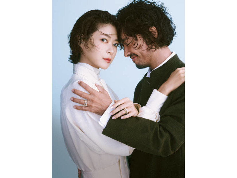 上野樹里＆和田唱、夫婦の信頼と愛を感じる美麗ビジュアル披露！モードな撮影に揃って挑戦