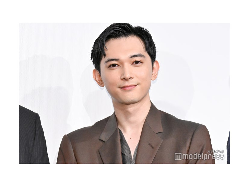 「国宝」特大ヒット記念舞台挨拶に登壇した吉沢亮（C）モデルプレス