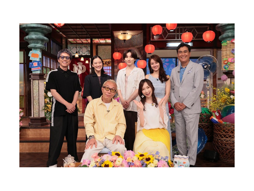 （後列）田村淳、蒼井優、京本大我、谷まりあ、石原良純（前列）所ジョージ、森口博子（C）日本テレビ