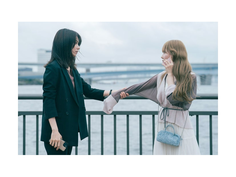 森カンナ、加藤史帆（C）「彩香ちゃんは弘子先輩に恋してる 2nd Stage」製作委員会・MBS／最終話より
