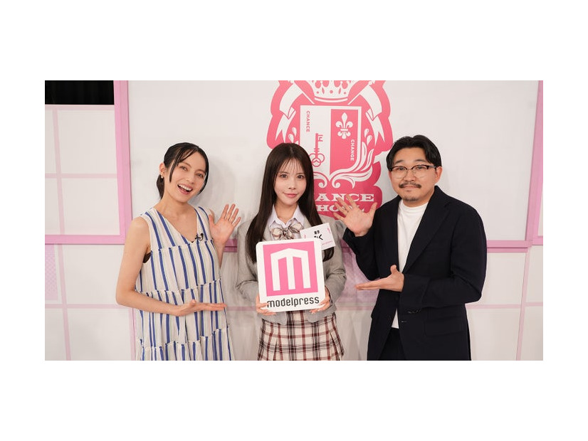 （左から）ベッキー、みく、伊藤俊介（提供写真）