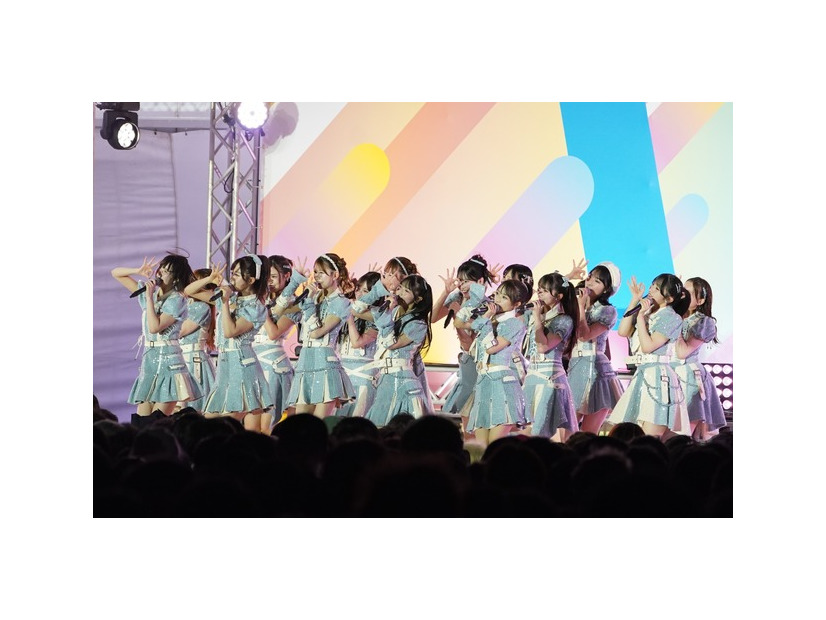 AKB48【写真：竹内みちまろ】