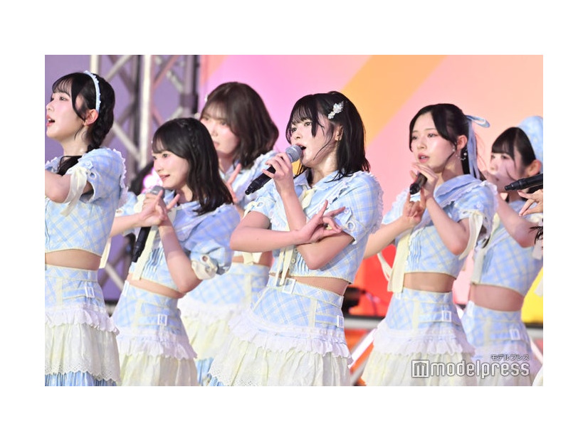 ≒JOY（C）モデルプレス