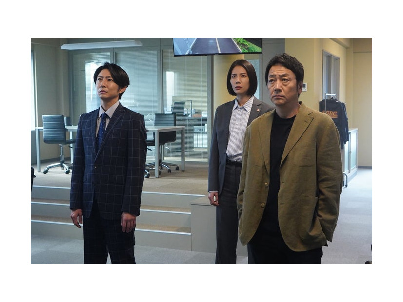 相葉雅紀、松下奈緒、大森南朋「大追跡～警視庁SSBC強行犯係～」第5話（C）テレビ朝日・東映