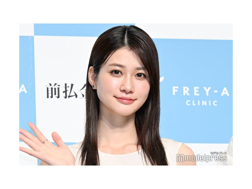 フレイアクリニック「前払金保証」新CM発表会登場した生見愛瑠（C）モデルプレス