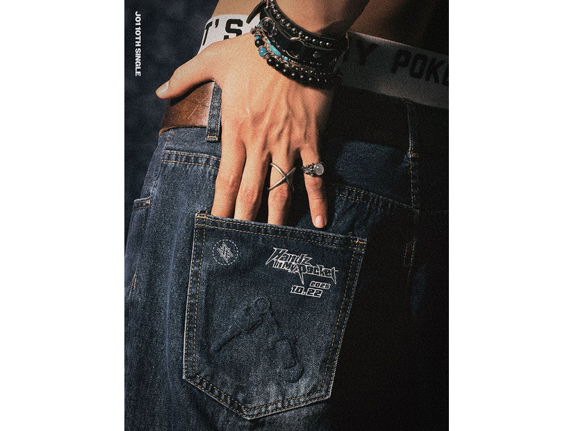 JO1「Handz In My Pocket」イメージポスター（C）LAPONE Entertainment