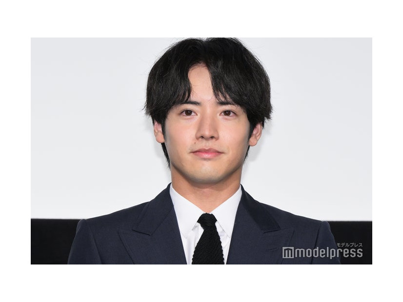 「近畿地方のある場所について」大ヒット舞台挨拶に出席した赤楚衛二（C）モデルプレス