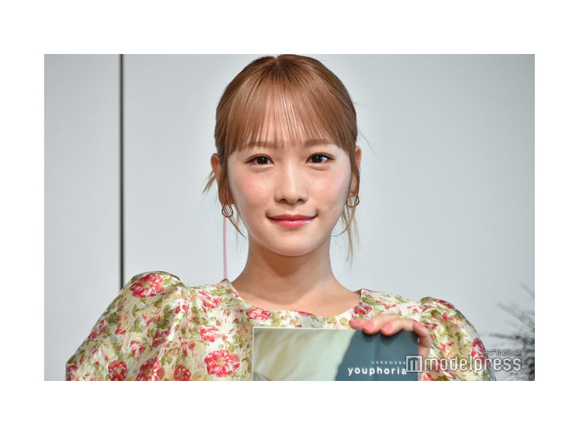 1st写真集「youphoria」発売記念記者会見に出席した川栄李奈（C）モデルプレス