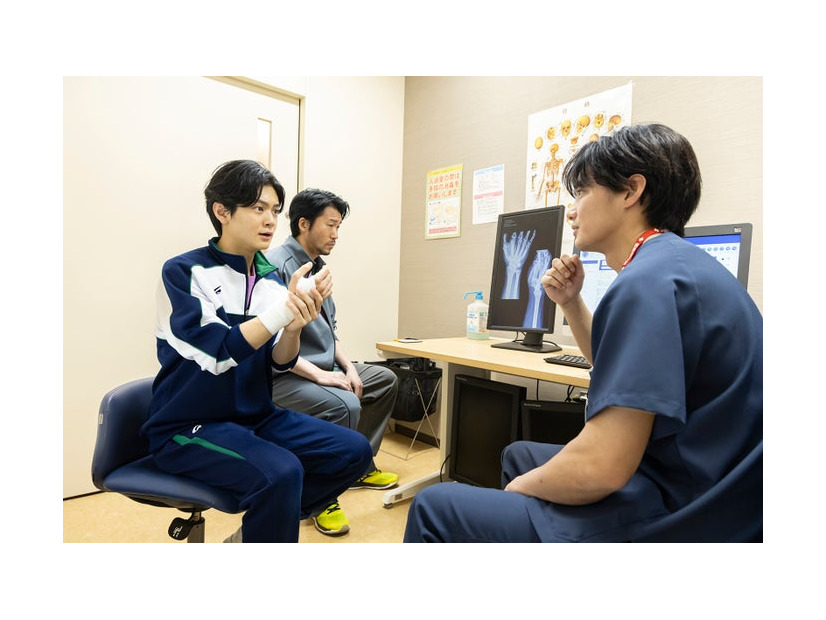 齋藤潤、高橋努、野村周平「ちはやふる−めぐり−」第8話（C）日本テレビ