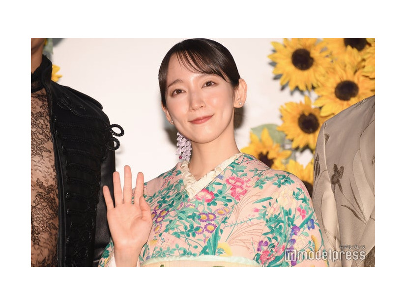 「九龍ジェネリックロマンス」初日舞台挨拶に出席した吉岡里帆（C）モデルプレス
