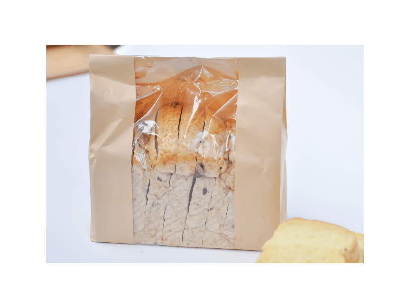 家から食パンが消えた…ソファを掃除すると空っぽの袋が→食パンが”まさかの真相”に「あなたでしょ？」「敵は賢い」