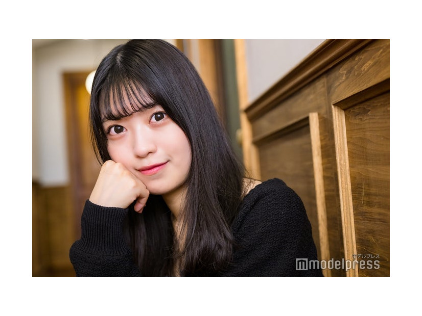モデルプレスのインタビューに応じた高嶋珊奈さん（C）モデルプレス
