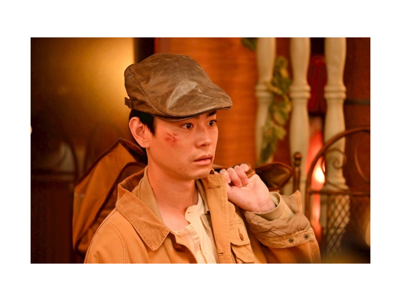 菅田将暉「もしもこの世が舞台なら、楽屋はどこにあるのだろう」第1話（C）フジテレビ