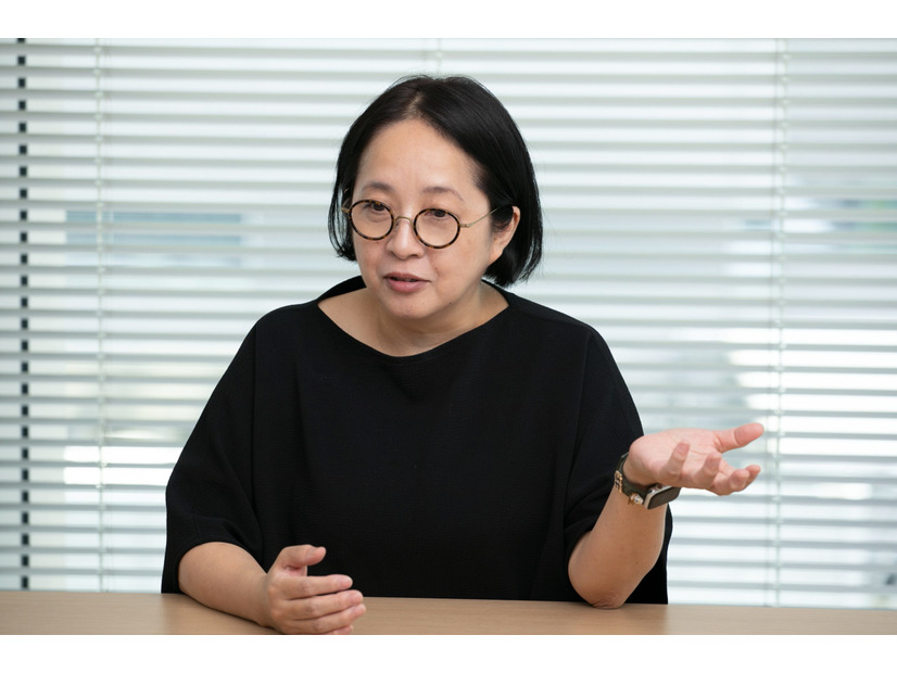「勝手に死にやがってという怒りで書きましたが、いまは哀れみしかありません」映画『兄を持ち運べるサイズに』原作者・村井理子さんに聞く「兄を終った日」