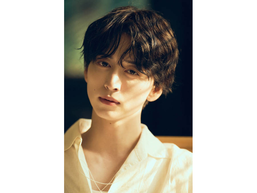 今注目の若手俳優・池田匡志、1st写真集では美しく儚い魅力をエモーショナルに凝縮