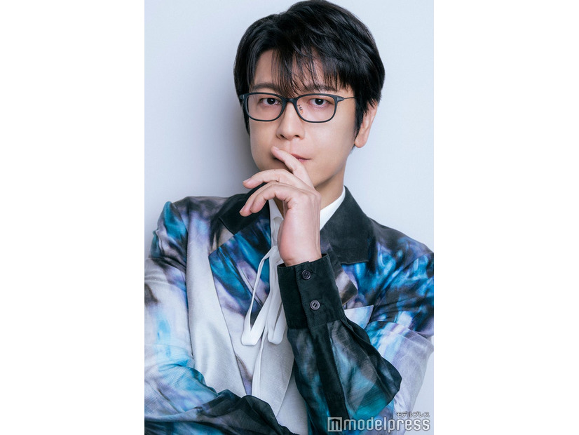 モデルプレスのインタビューに応じた及川光博（C）モデルプレス