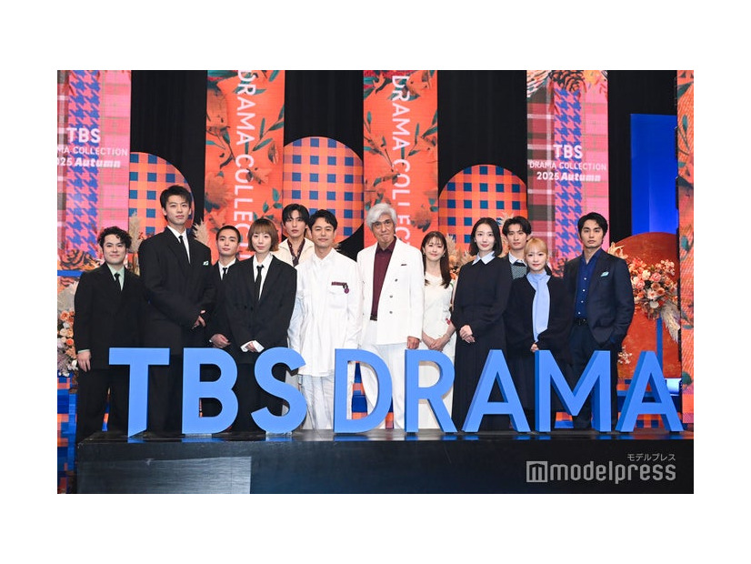 （上段左から）前原瑞樹、青木柚、目黒蓮、松本若菜、向井康二、中村蒼（下段左から）竹内涼真、夏帆、妻夫木聡、佐藤浩市、波瑠、川栄李奈（C）モデルプレス