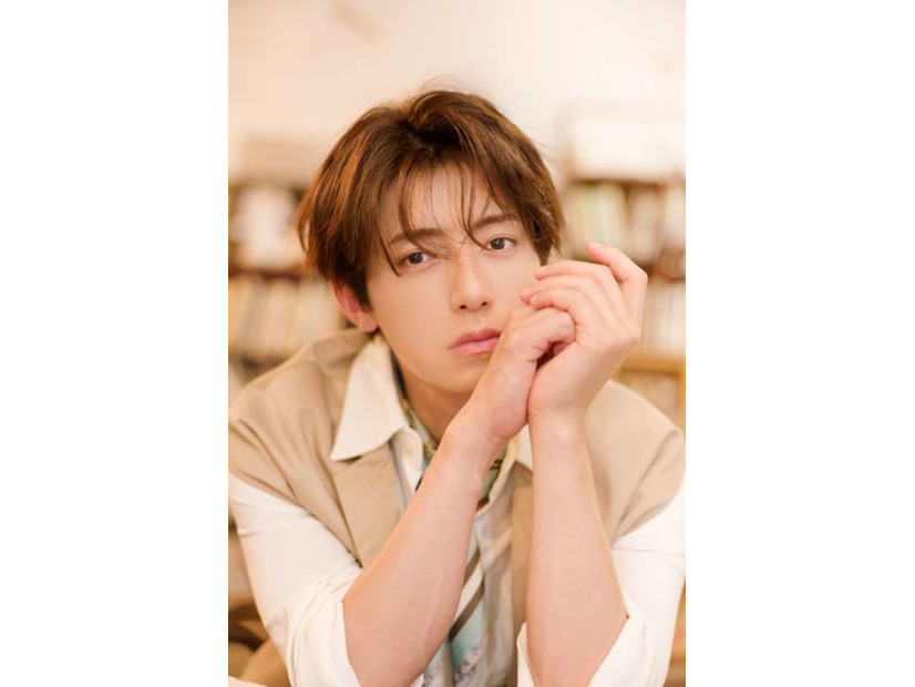 岸本勇太、ファンへの感謝を込めたフォトブック発売決定！ここでしか見られない表情を切り取った一冊に