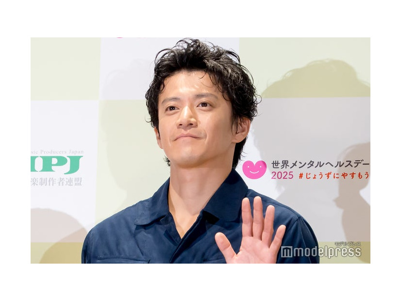 「B-side Talk 〜心の健康ケアしてる？」の公開収録に出席した小栗旬（C）モデルプレス