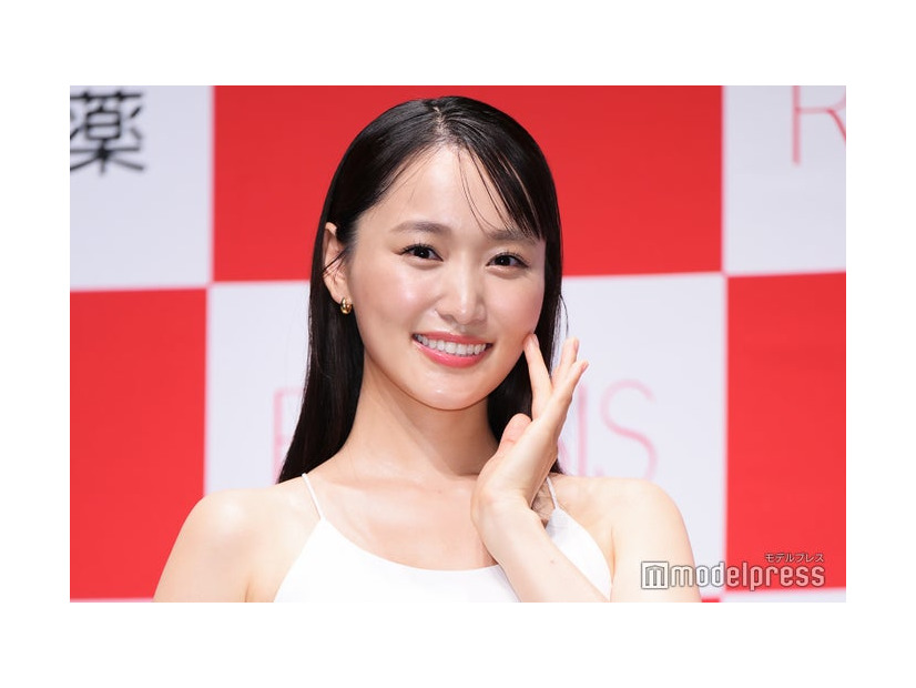菅井友香（C）モデルプレス