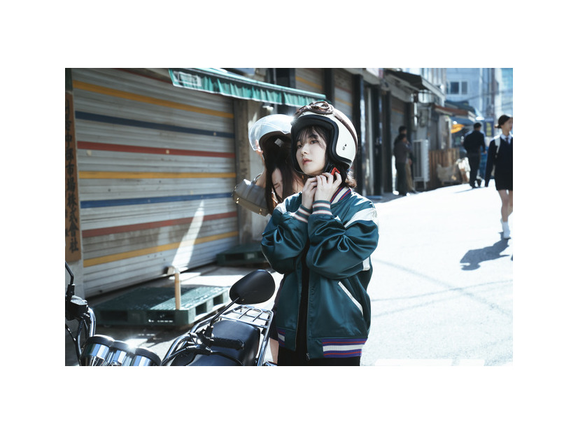 「捏造された都市」(C)2025 Disney and its related entities