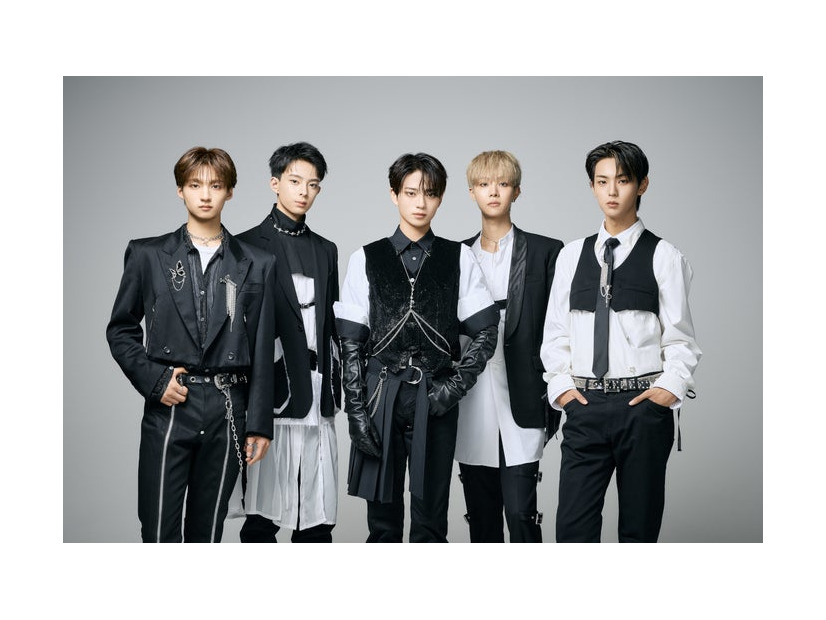 志賀李玖、松瀬太虹、岩瀬洋志、HOJIN、ISAAC（C）TBS