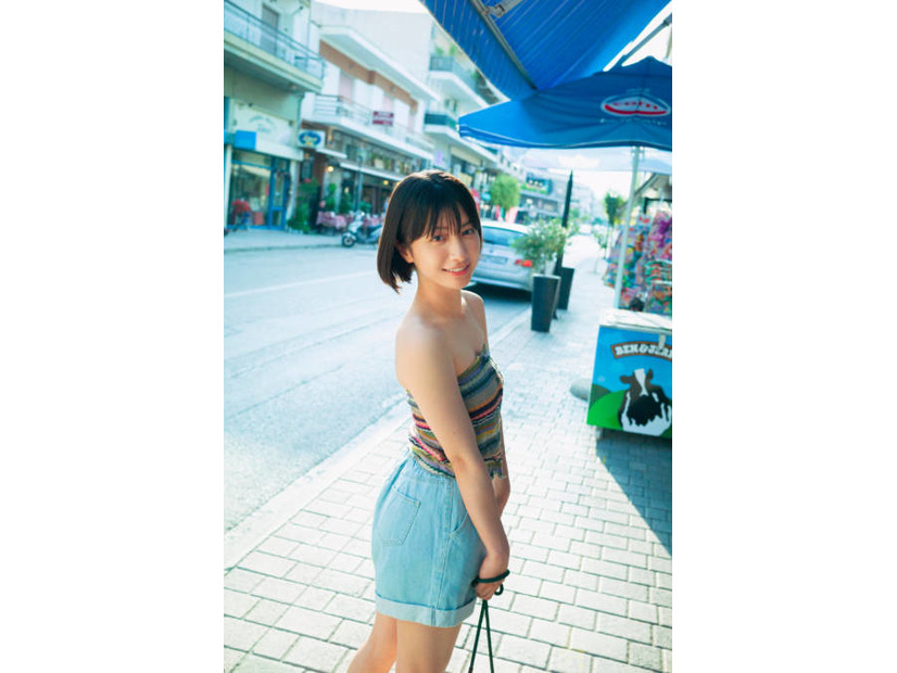 藤崎ゆみあ、美肩＆デコルテ際立つヘルシー肌見せSHOT披露！“美少女感”あふれるカットにドキドキ