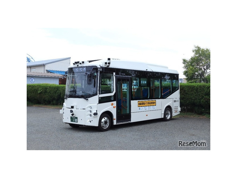 自動運転バス車内探検