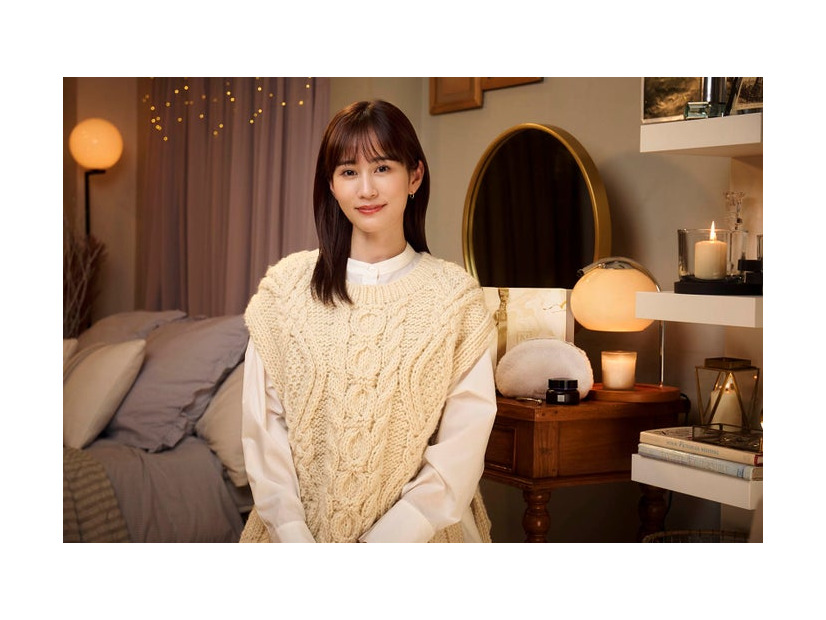 前田敦子／新WEB CM「一年間頑張った肌と私にご褒美を」篇（提供写真）