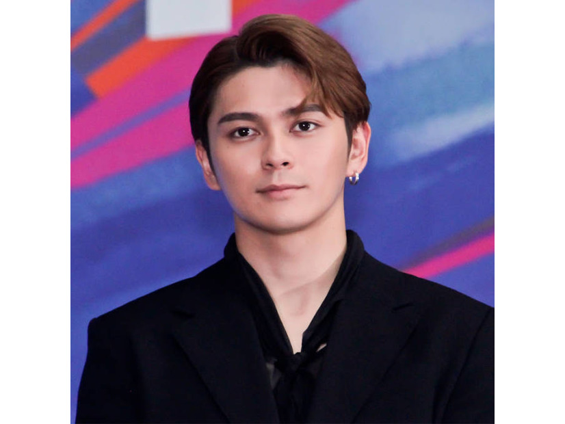 眞栄田郷敦、共演の舘ひろしが語った“目の魅力”「存在で見せる俳優さんのような気がします」