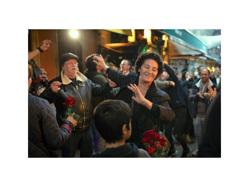 『CROSSING　心の交差点』© 2023 French Quarter Film AB, Adomeit Film ApS, Easy Riders Films, RMV Film AB, Sveriges Television AB