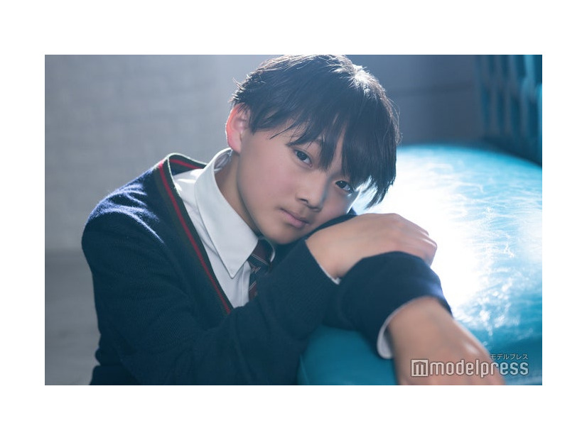 モデルプレスのインタビューに応じた斎藤羽雲くん（C）モデルプレス