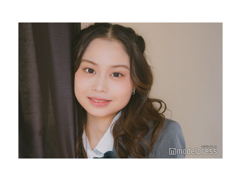 モデルプレスのインタビューに応じたここみさん（C）モデルプレス