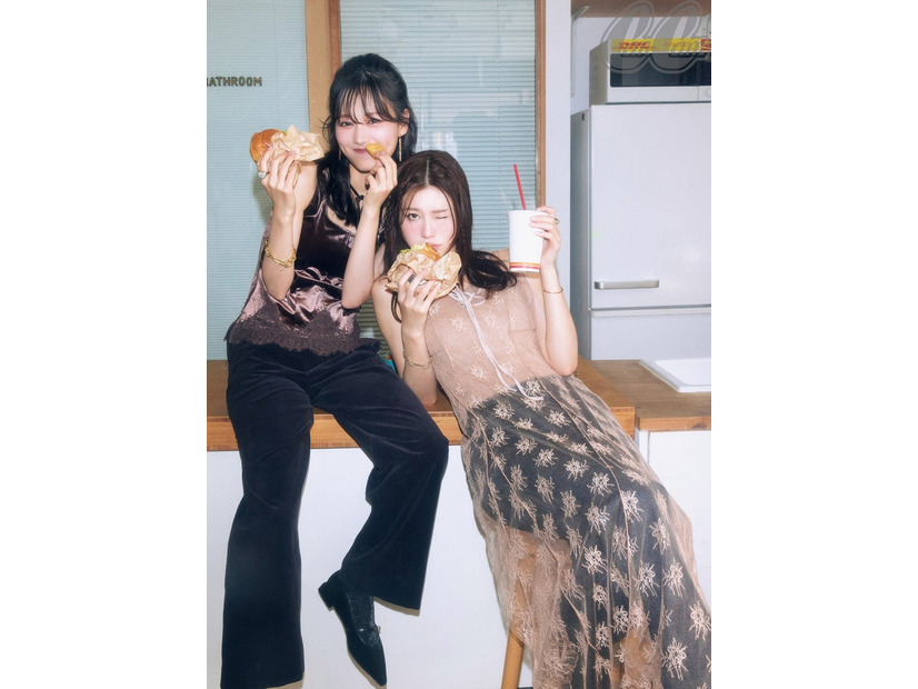 山下美月＆生見愛瑠（画像提供：小学館）